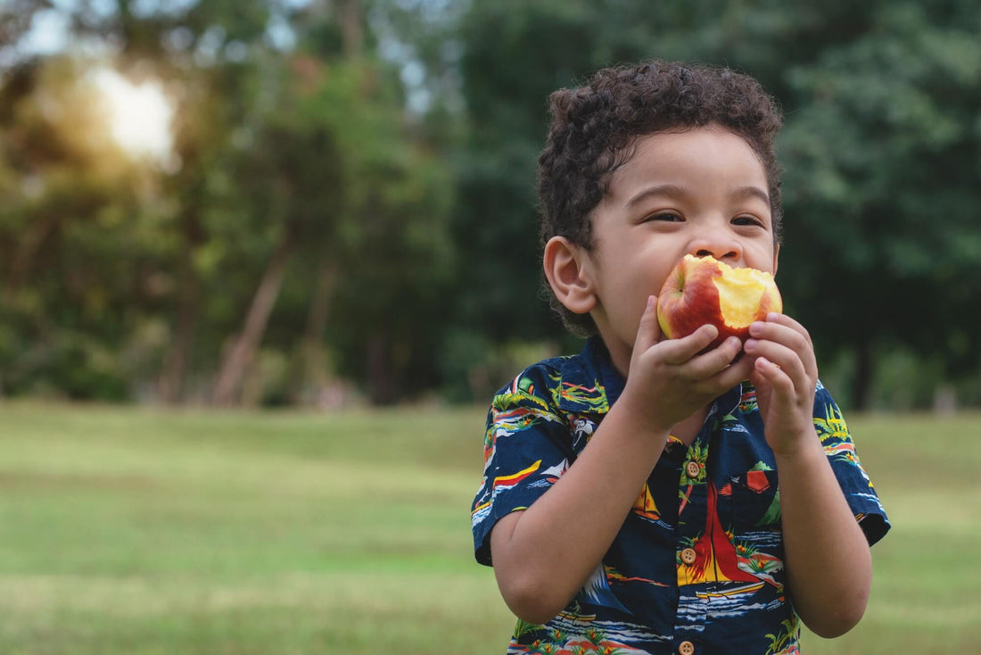 child-eating-apple